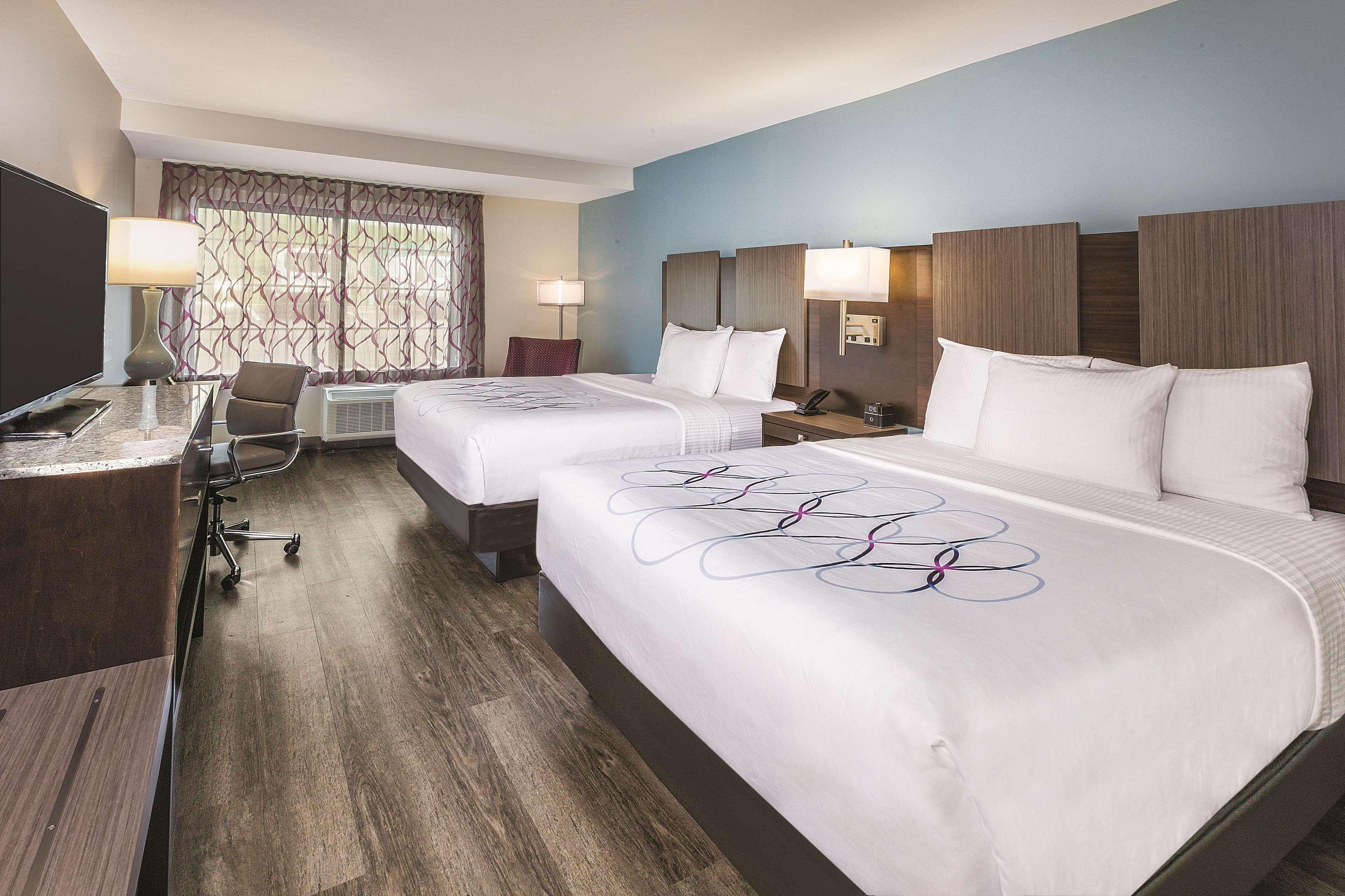 La Quinta By Wyndham Aberdeen-Apg Bagian luar foto