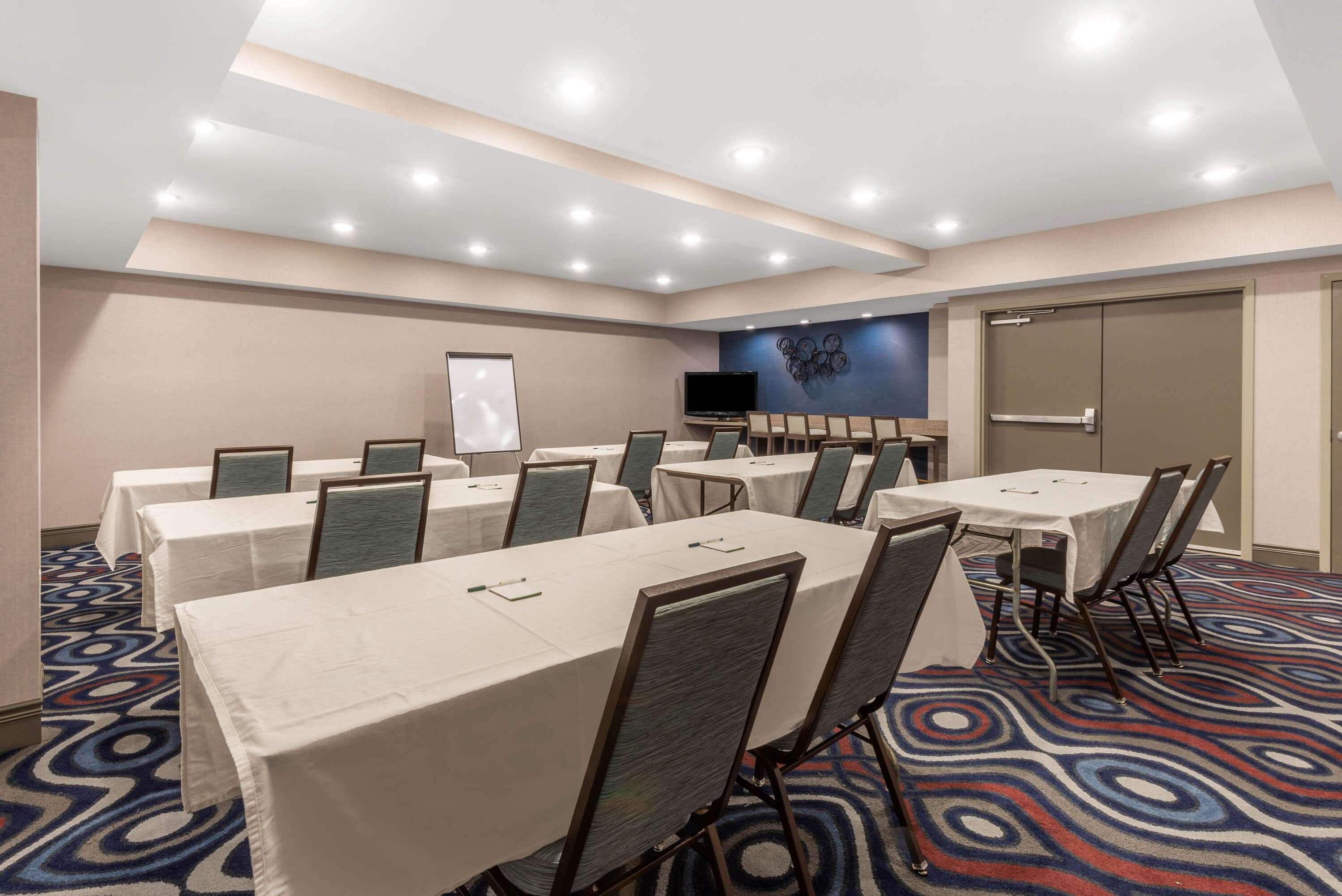 La Quinta By Wyndham Aberdeen-Apg Bagian luar foto